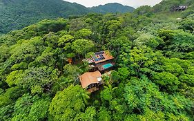 Bulegreen Cabanas